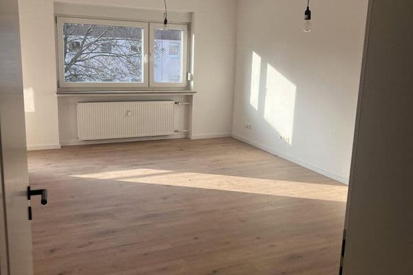Prenájom bytu 2-izbový 60 m², Nürnberg, Bavorsko Prenájom bytu 2-izbový 60 m², Nürnberg, Bavorsko