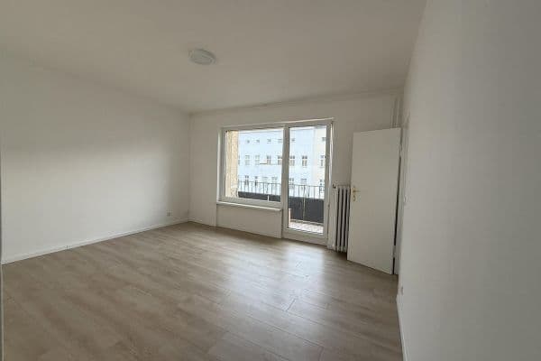 Prenájom bytu 1-izbový 34 m², Beusselstr, Berlin, Berlín Prenájom bytu 1-izbový 34 m², Beusselstr, Berlin, Berlín