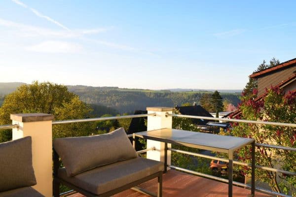 Predaj domu 301 m², pozemek 1.066 m², Schlehenweg 33, Heidenrod, Hesensko Predaj domu 301 m², pozemek 1.066 m², Schlehenweg 33, Heidenrod, Hesensko