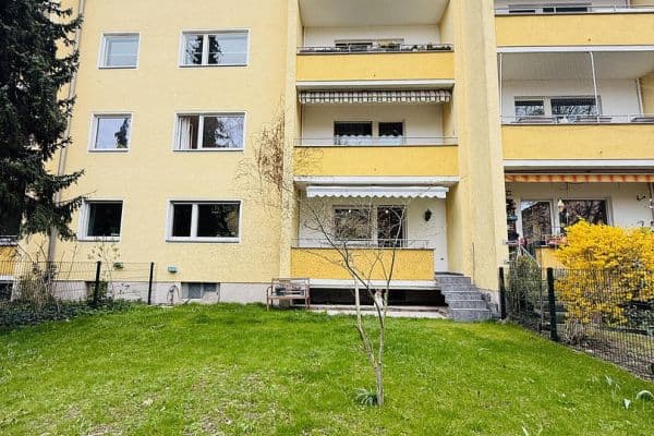 Predaj bytu 2-izbový 55 m², Berlin, Berlín Predaj bytu 2-izbový 55 m², Berlin, Berlín