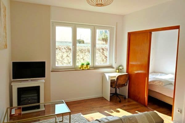 Prenájom bytu 2-izbový 37 m², Moserstraße 15, Stuttgart Prenájom bytu 2-izbový 37 m², Moserstraße 15, Stuttgart