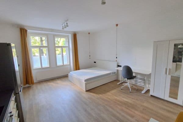 Prenájom bytu 1-izbový 35 m², Fibichova, Praha Prenájom bytu 1-izbový 35 m², Fibichova, Praha