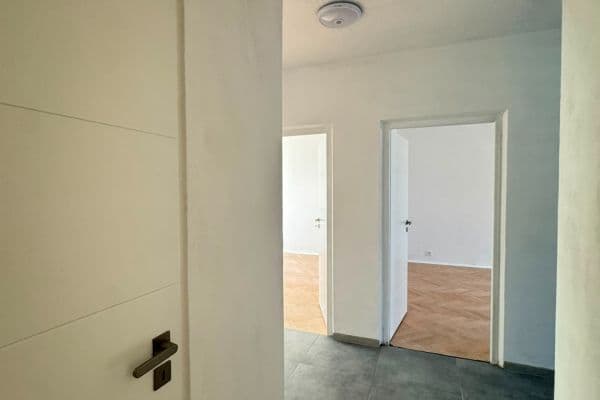 Prenájom bytu 3-izbový 70 m², Družstevní, Třebíč, Kraj Vysočina Prenájom bytu 3-izbový 70 m², Družstevní, Třebíč, Kraj Vysočina