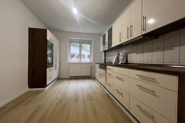 Prenájom bytu 2-izbový 55 m², Essen Prenájom bytu 2-izbový 55 m², Essen
