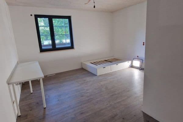 Prenájom bytu 1-izbový 23 m², Stettiner Str.39, Karlsruhe, Bádensko-Wurttembersko Prenájom bytu 1-izbový 23 m², Stettiner Str.39, Karlsruhe, Bádensko-Wurttembersko