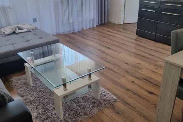 Prenájom bytu 3-izbový 67 m², Bauverein str 23, Nürnberg, Bavorsko Prenájom bytu 3-izbový 67 m², Bauverein str 23, Nürnberg, Bavorsko