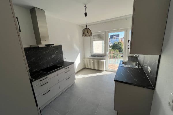 Prenájom bytu 3-izbový 67 m², Obertshausen Prenájom bytu 3-izbový 67 m², Obertshausen