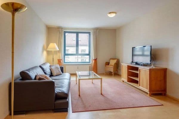 Prenájom bytu 2-izbový 66 m², Dorotheenstraße 41, Berlin, Berlín Prenájom bytu 2-izbový 66 m², Dorotheenstraße 41, Berlin, Berlín