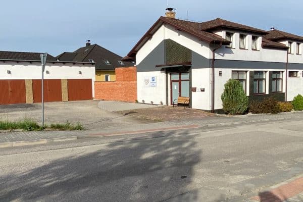 Prenájom nebytového priestoru 150 m², Třešňová, Zliv Prenájom nebytového priestoru 150 m², Třešňová, Zliv