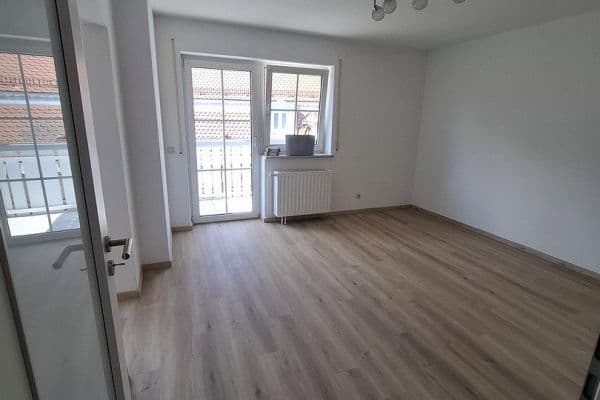 Prenájom bytu 2-izbový 40 m², Pfaffenhofen, Bavorsko Prenájom bytu 2-izbový 40 m², Pfaffenhofen, Bavorsko
