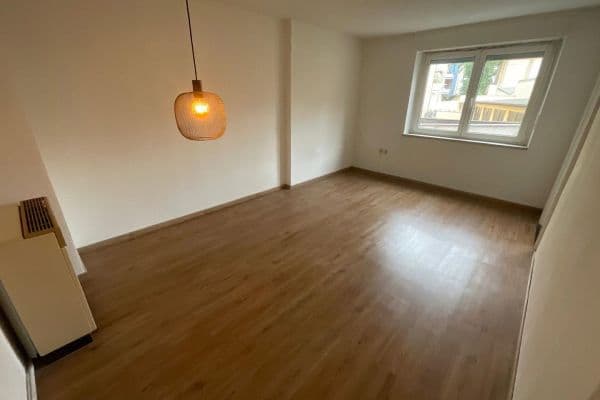 Prenájom bytu 1-izbový 27 m², Nürnberg Prenájom bytu 1-izbový 27 m², Nürnberg