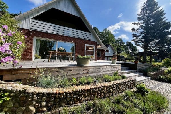 Predaj domu 245 m², pozemek 2.329 m², Winsen (Aller) OT Stedden Predaj domu 245 m², pozemek 2.329 m², Winsen (Aller) OT Stedden