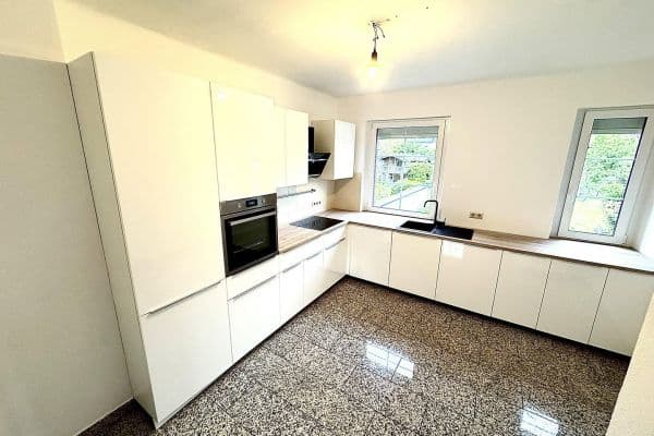 Prenájom bytu 3-izbový 75 m², Lehrte Prenájom bytu 3-izbový 75 m², Lehrte