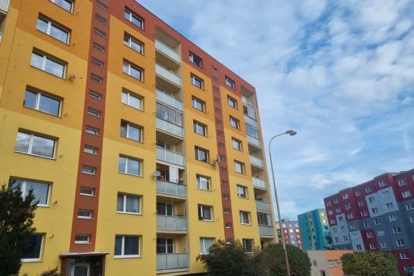 Prenájom bytu 3-izbový 70 m², Jihlavská, Česká Lípa Prenájom bytu 3-izbový 70 m², Jihlavská, Česká Lípa