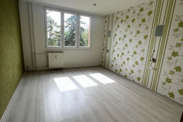 Prenájom bytu 2-izbový 64 m², Gagarinova, Karlovy Vary Prenájom bytu 2-izbový 64 m², Gagarinova, Karlovy Vary