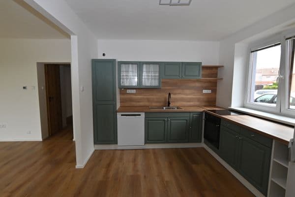 Prenájom bytu 2-izbový 85 m², Měšťanská, Brno Prenájom bytu 2-izbový 85 m², Měšťanská, Brno