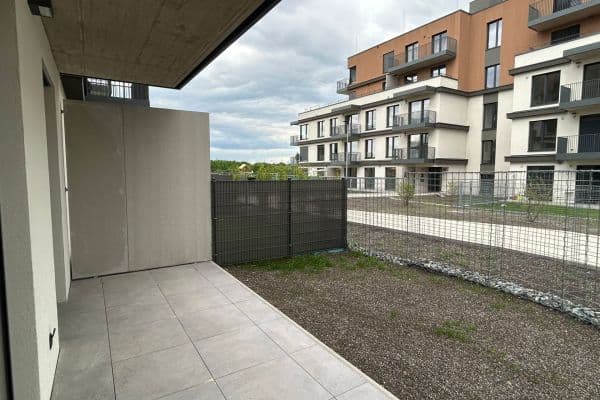 Prenájom bytu 2-izbový 40 m², Jáchymovská, Praha Prenájom bytu 2-izbový 40 m², Jáchymovská, Praha