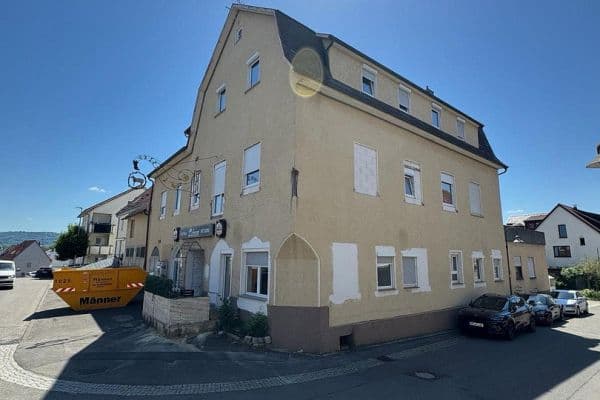 Predaj domu 1.055 m², pozemek 1.042 m², Holzmaden Predaj domu 1.055 m², pozemek 1.042 m², Holzmaden