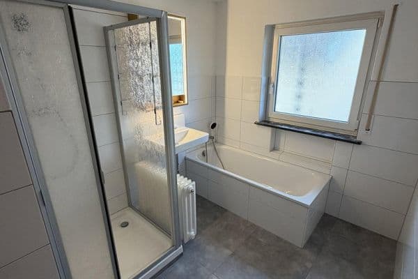 Prenájom bytu 3-izbový 87 m², Hohberg-Niederschopfheim Prenájom bytu 3-izbový 87 m², Hohberg-Niederschopfheim