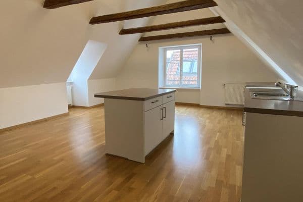 Prenájom bytu 3-izbový 105 m², Fürstenstraße 22, Kempten (Allgäu), Bavorsko Prenájom bytu 3-izbový 105 m², Fürstenstraße 22, Kempten (Allgäu), Bavorsko