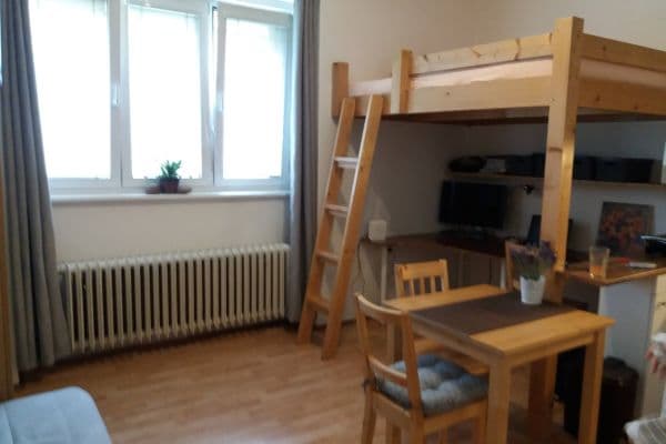 Prenájom bytu 1-izbový 30 m², Nad Kajetánkou, Praha, Praha Prenájom bytu 1-izbový 30 m², Nad Kajetánkou, Praha, Praha