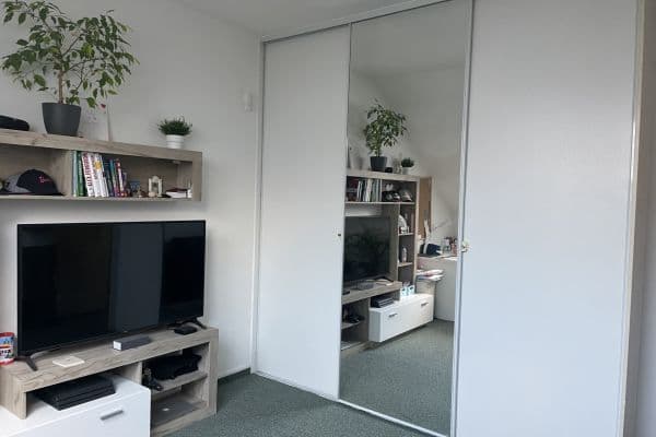 Prenájom bytu 2-izbový 63 m², tř. 28. října, České Budějovice Prenájom bytu 2-izbový 63 m², tř. 28. října, České Budějovice