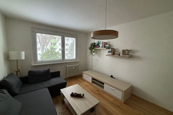 Prenájom bytu 2-izbový 52 m², A. Gwerkovej, Bratislava Prenájom bytu 2-izbový 52 m², A. Gwerkovej, Bratislava