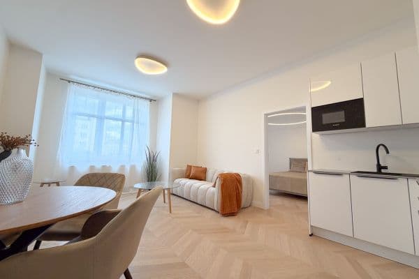 Predaj bytu 2-izbový 54 m², Jeseniova, Praha Predaj bytu 2-izbový 54 m², Jeseniova, Praha