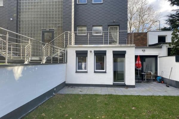 Prenájom bytu 2-izbový 72 m², Düsseldorf, Severné Porýnie - Westfálsko Prenájom bytu 2-izbový 72 m², Düsseldorf, Severné Porýnie - Westfálsko