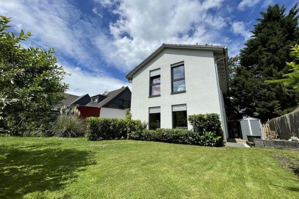 Predaj domu 110 m², pozemek 342 m², Sankt Augustin - Niederpleis Predaj domu 110 m², pozemek 342 m², Sankt Augustin - Niederpleis