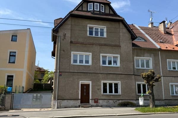 Prenájom bytu 3-izbový 89 m², Palackého, Mariánské Lázně, Karlovarský kraj Prenájom bytu 3-izbový 89 m², Palackého, Mariánské Lázně, Karlovarský kraj