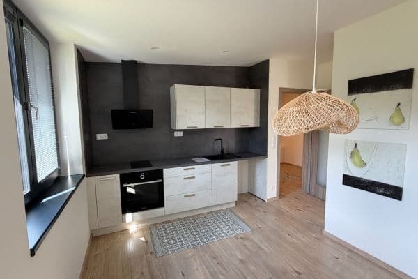 Prenájom bytu 2-izbový 44 m², Nádražní, Hořovice Prenájom bytu 2-izbový 44 m², Nádražní, Hořovice