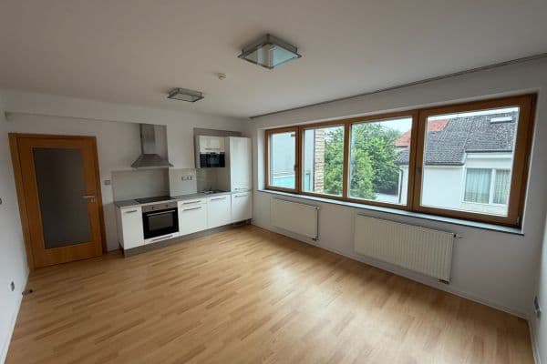 Prenájom bytu 2-izbový 42 m², Měšická, Praha Prenájom bytu 2-izbový 42 m², Měšická, Praha