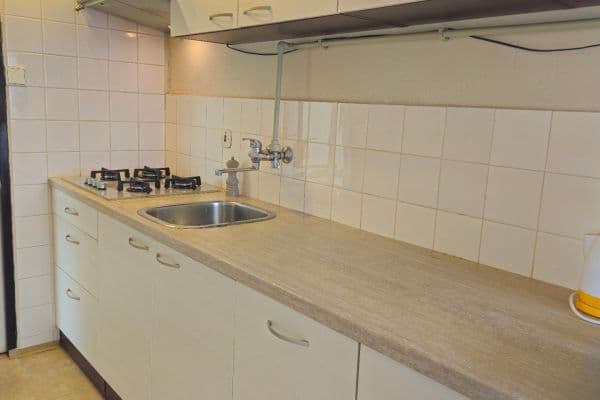 Prenájom bytu 4-izbový 72 m², Jabloňová, Praha Prenájom bytu 4-izbový 72 m², Jabloňová, Praha