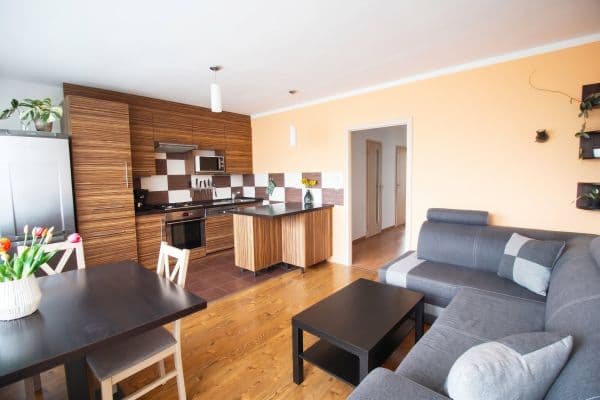 Prenájom bytu 3-izbový 65 m², Mládežnická, Nymburk Prenájom bytu 3-izbový 65 m², Mládežnická, Nymburk
