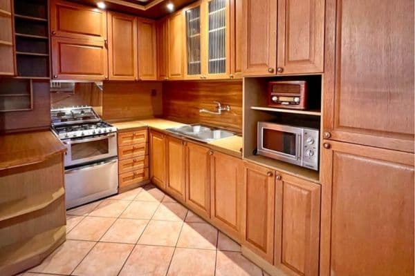 Predaj bytu 4-izbový 75 m², Rokycanova, Český Brod Predaj bytu 4-izbový 75 m², Rokycanova, Český Brod