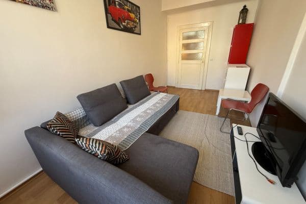 Prenájom bytu 2-izbový 49 m², Sarajevská, Praha Prenájom bytu 2-izbový 49 m², Sarajevská, Praha