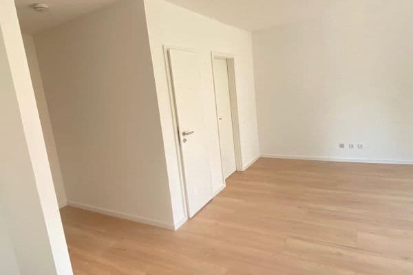 Prenájom bytu 1-izbový 37 m², An der Linde 7, Florstadt Prenájom bytu 1-izbový 37 m², An der Linde 7, Florstadt