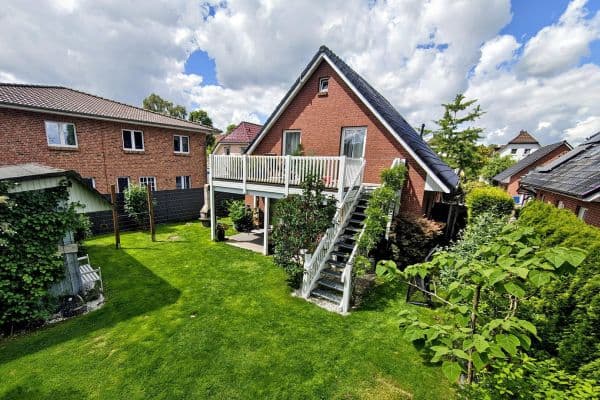 Predaj domu 123 m², pozemok 462 m², Ansgarstraße 145b, Elmshorn Predaj domu 123 m², pozemok 462 m², Ansgarstraße 145b, Elmshorn