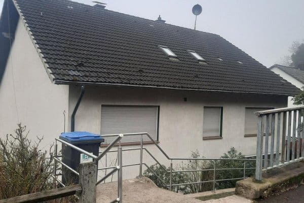 Prenájom bytu 3-izbový 100 m², Salmuthstr. 35, Hagen, Severné Porýnie - Westfálsko Prenájom bytu 3-izbový 100 m², Salmuthstr. 35, Hagen, Severné Porýnie - Westfálsko