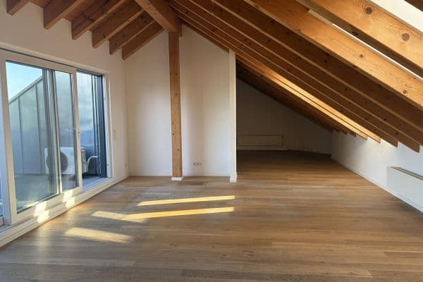 Prenájom bytu 1-izbový 85 m², Ludwigshafen Prenájom bytu 1-izbový 85 m², Ludwigshafen