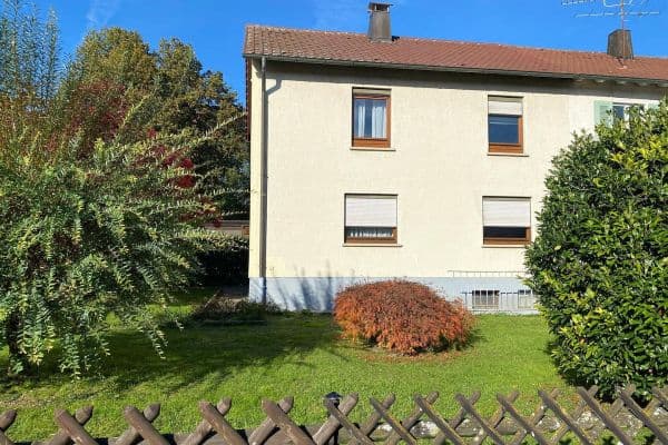 Predaj domu 115 m², pozemek 463 m², Mörikestraße 20, Deizisau Predaj domu 115 m², pozemek 463 m², Mörikestraße 20, Deizisau