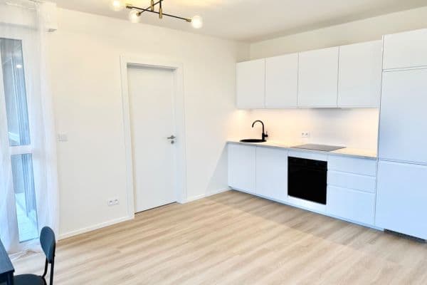 Prenájom bytu 2-izbový 52 m², Arnošta Valenty, Praha Prenájom bytu 2-izbový 52 m², Arnošta Valenty, Praha