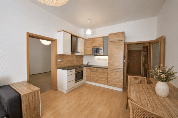 Prenájom bytu 2-izbový 53 m², Pod Haltýřem, Praha Prenájom bytu 2-izbový 53 m², Pod Haltýřem, Praha