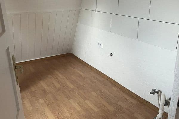 Prenájom bytu 3-izbový 83 m², Schillerstr 24, Bad Pyrmont Prenájom bytu 3-izbový 83 m², Schillerstr 24, Bad Pyrmont