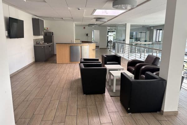 Prenájom kancelárie 45 m², Porschestraße 23, Winsen (Luhe), Dolné Sasko Prenájom kancelárie 45 m², Porschestraße 23, Winsen (Luhe), Dolné Sasko