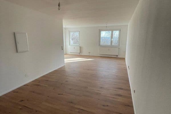 Prenájom bytu 3-izbový 75 m², Katharinenweg 18, Apolda, Durínsko Prenájom bytu 3-izbový 75 m², Katharinenweg 18, Apolda, Durínsko