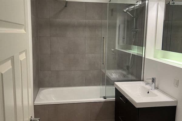 Predaj bytu 2-izbový 58 m², Lortzingstr. 25 a, Hilden Predaj bytu 2-izbový 58 m², Lortzingstr. 25 a, Hilden