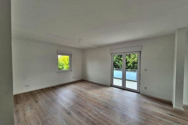 Prenájom bytu 3-izbový 74 m², Porta Westfalica, Severné Porýnie - Westfálsko Prenájom bytu 3-izbový 74 m², Porta Westfalica, Severné Porýnie - Westfálsko