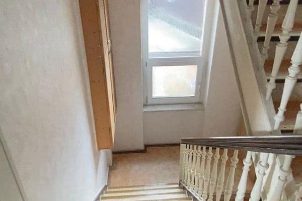 Prenájom bytu 4-izbový 100 m², Altenburg Prenájom bytu 4-izbový 100 m², Altenburg